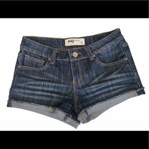 Size 7 NWOT RSQ Low Rise Stretch Short ☀️
